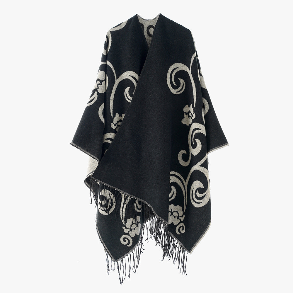 Women's jacquard poncho-style overlay with reversible function and fringed hem Mune Fashion