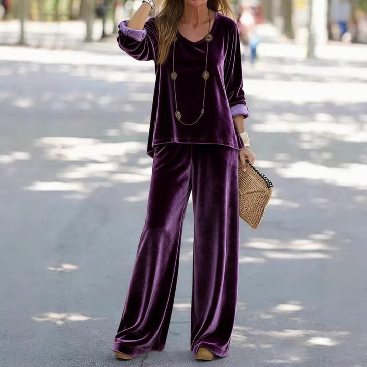 Women's Elegant Velvet Two-Piece Lounge Set with V-Neck and Wide Leg