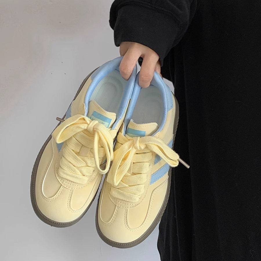 Women's sneakers with soft upper material and trendy color accents Mune Fashion
