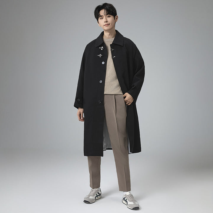 Men's long-cut coat in modern duffle style with toggle fastenings and striped interior lining Mune Fashion