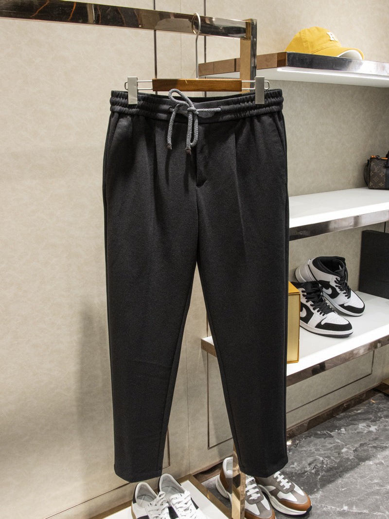 Men's Elegant Jogging Pants in Tapered Cut with Pleats and Drawstring Mune Fashion