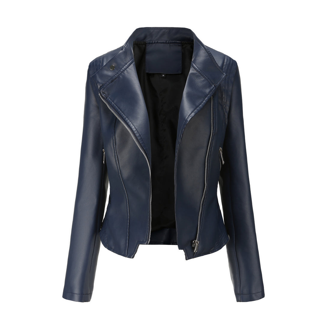 Women nan short fitted biker jacket made of faux leather with asymmetrical zipper Mune Fashion