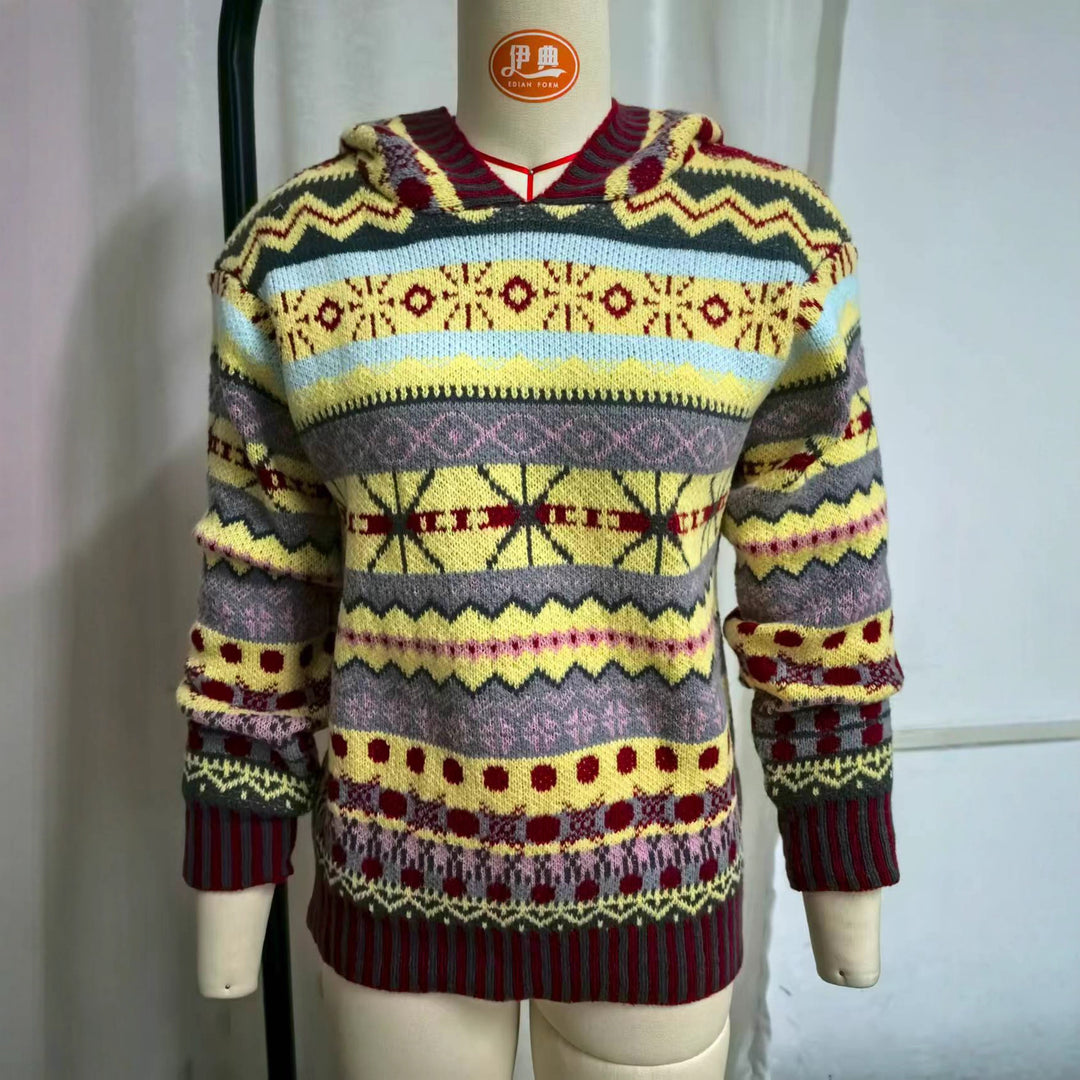 Women's oversized knitted hoodie with Norwegian pattern, lined hood and ribbed cuffs Mune Fashion
