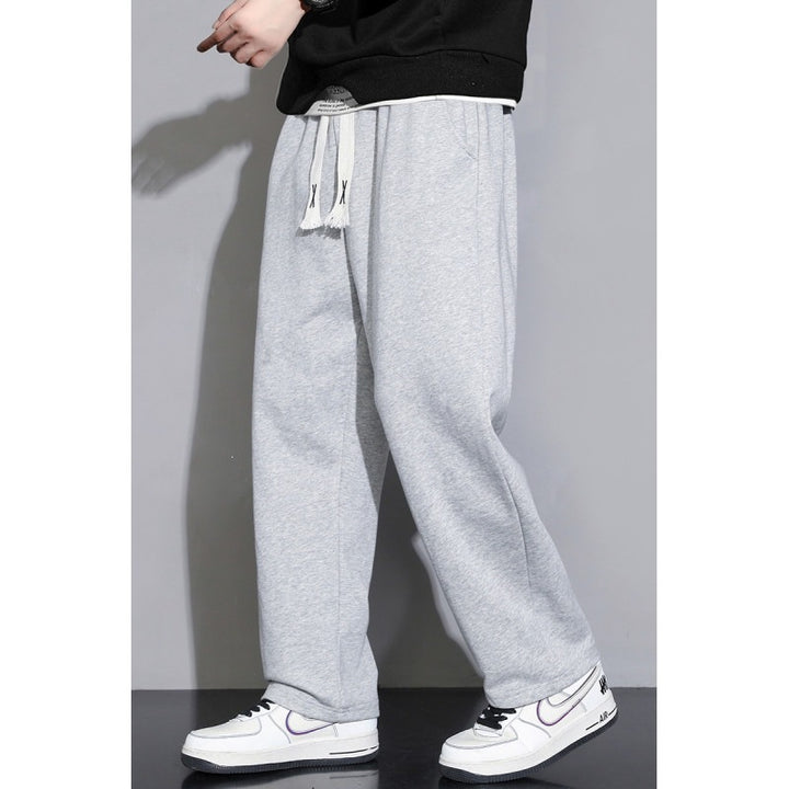 Men's Relaxed-Fit Jogging Pants made of French Terry with wide leg and drawstring Mune Fashion