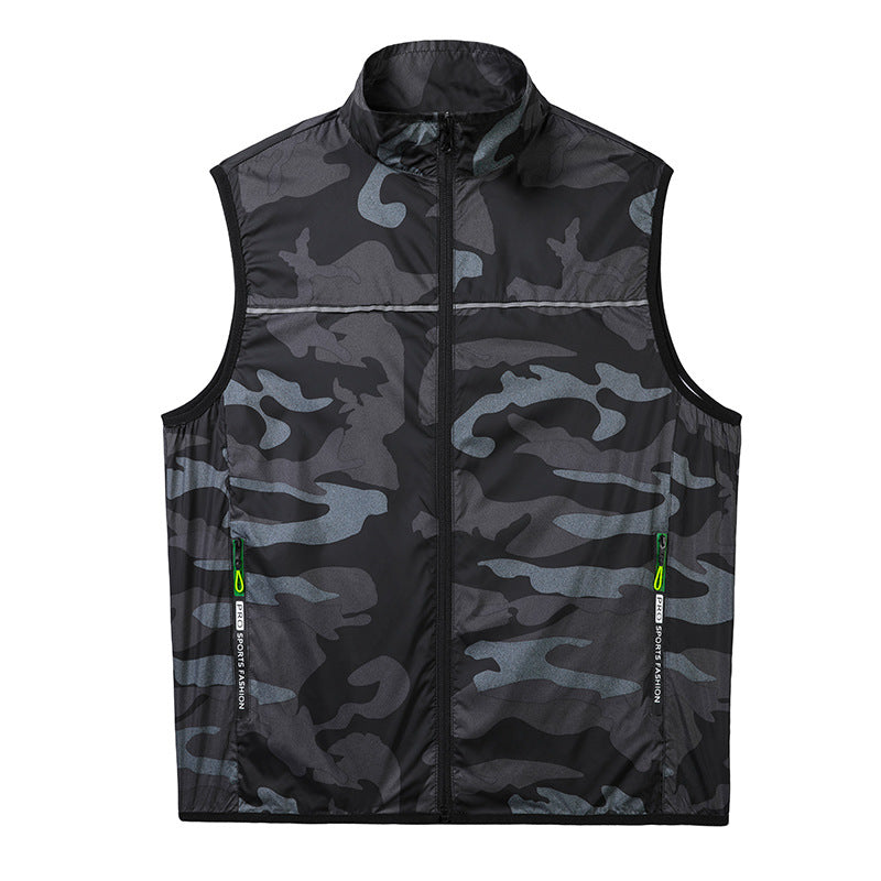 Men's lightweight short sleeve vest with stand-up collar, water-repellent nylon blend and zippered pockets Mune Fashion