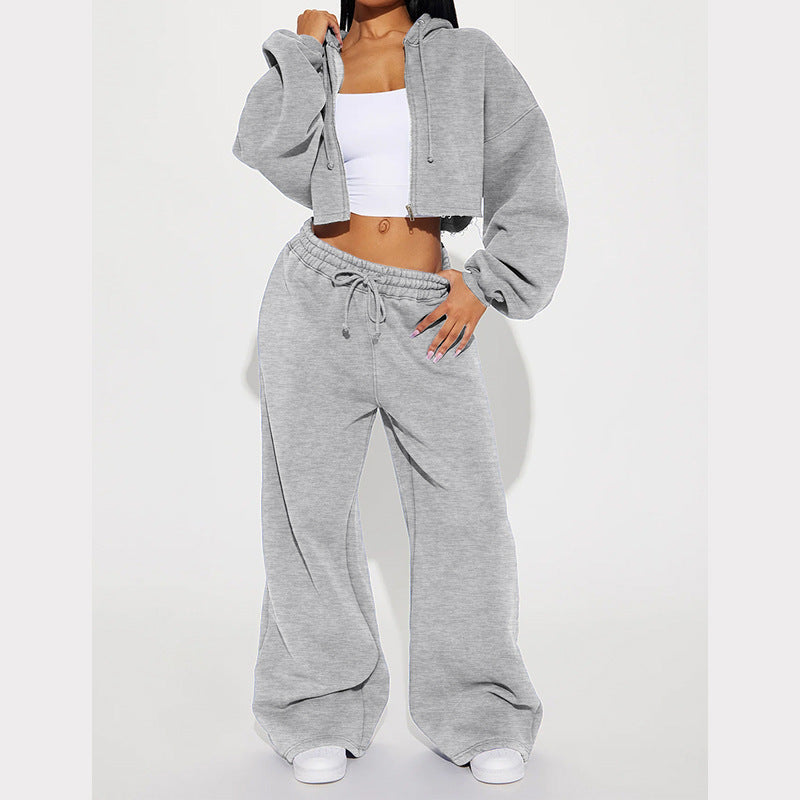 Women's Hooded Crop Top and Loose Jogging Pants Lounge Set made of Soft Fleece Mune Fashion