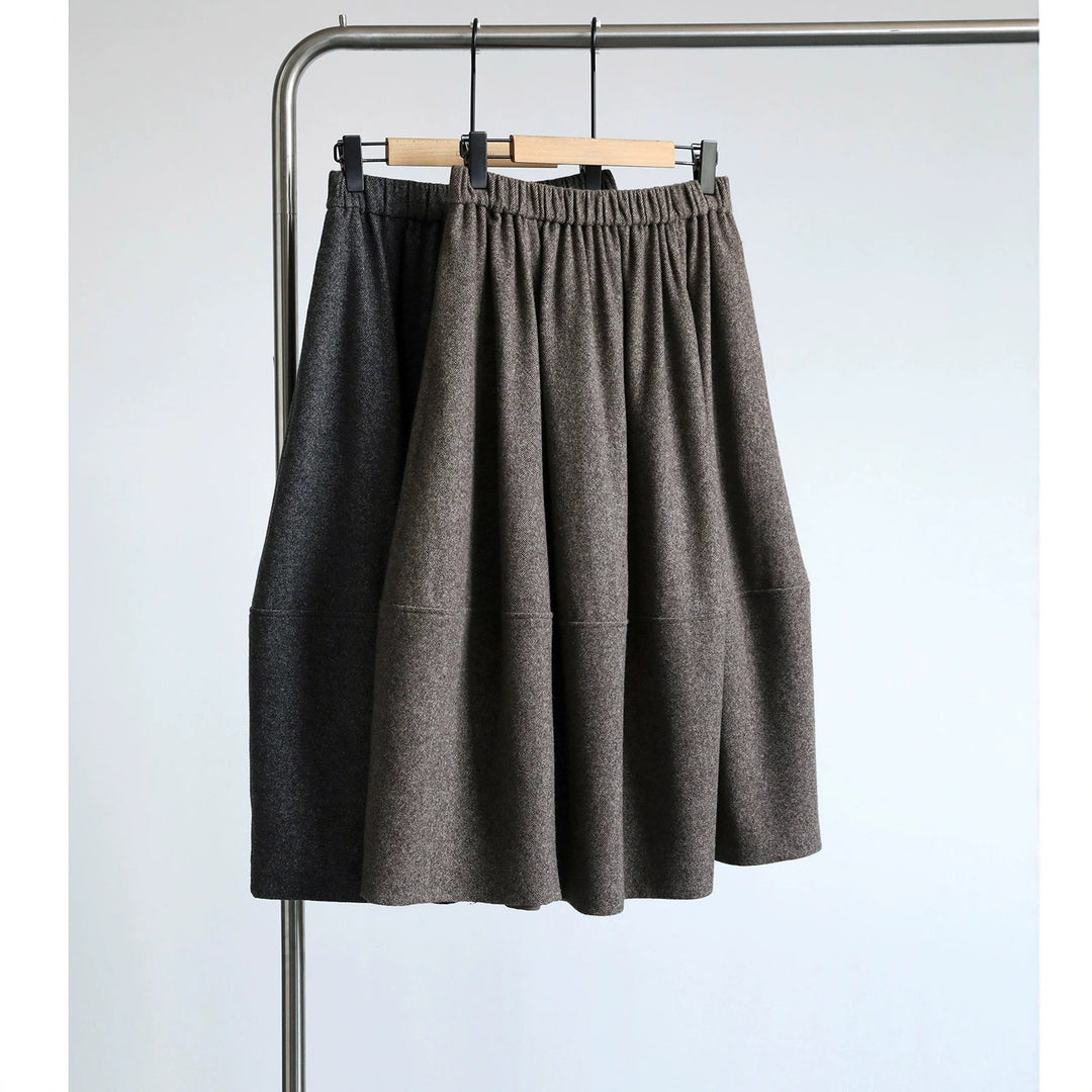 Women Elegant, swinging midi skirt made of wool blend Mune Fashion