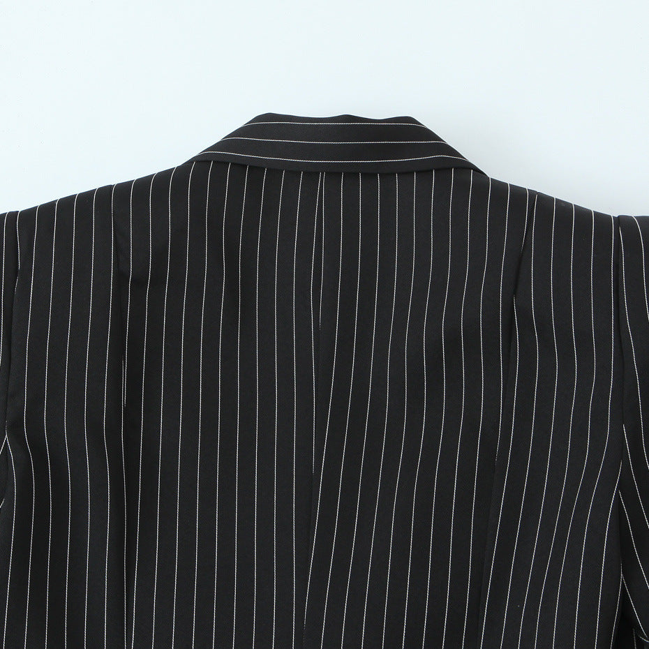 Women Double-breasted Oversized Blazer with Pinstripes and Distinctive Shoulder Pads Mune Fashion