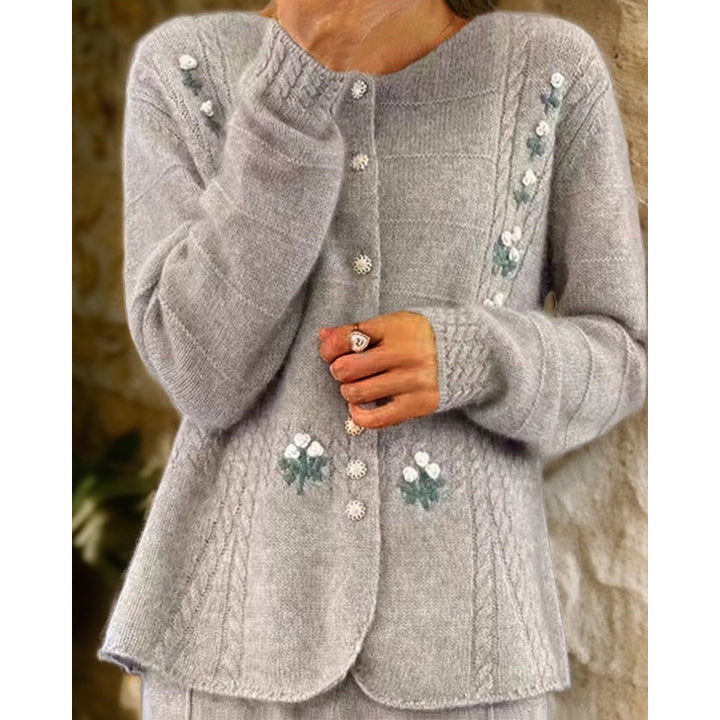 Women's knit cardigan with floral relief embroidery and cable pattern Mune Fashion