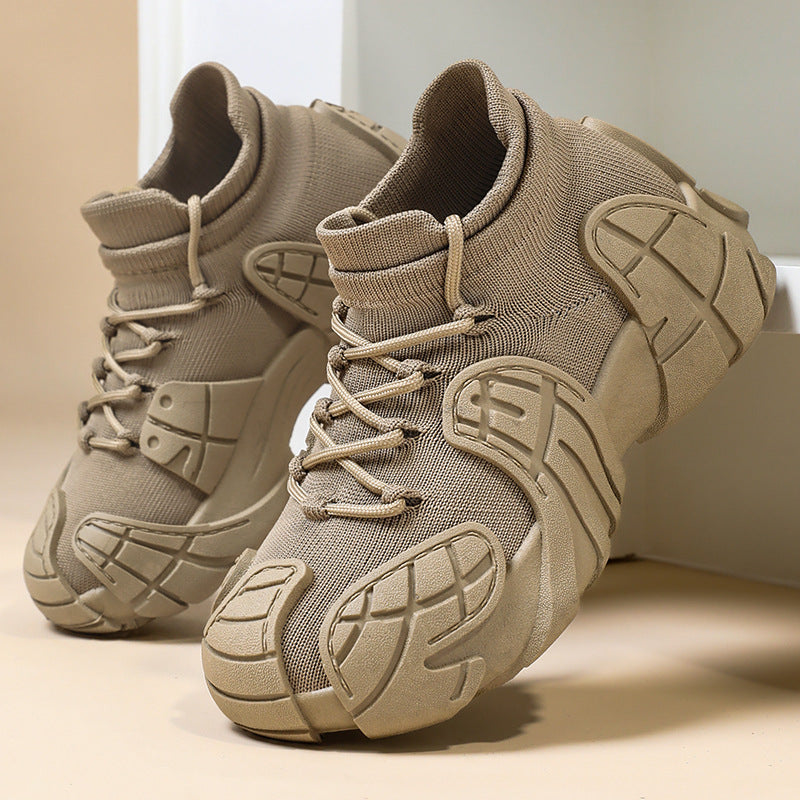 Men's sneaker made of solid material with sock-like knit shaft, molded rubber applications, and traction profile sole Mune Fashion