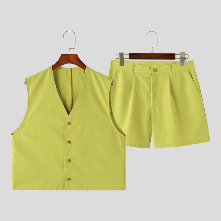 Women's elegant tailored ensemble with fitted vest and high-waisted shorts Mune Fashion