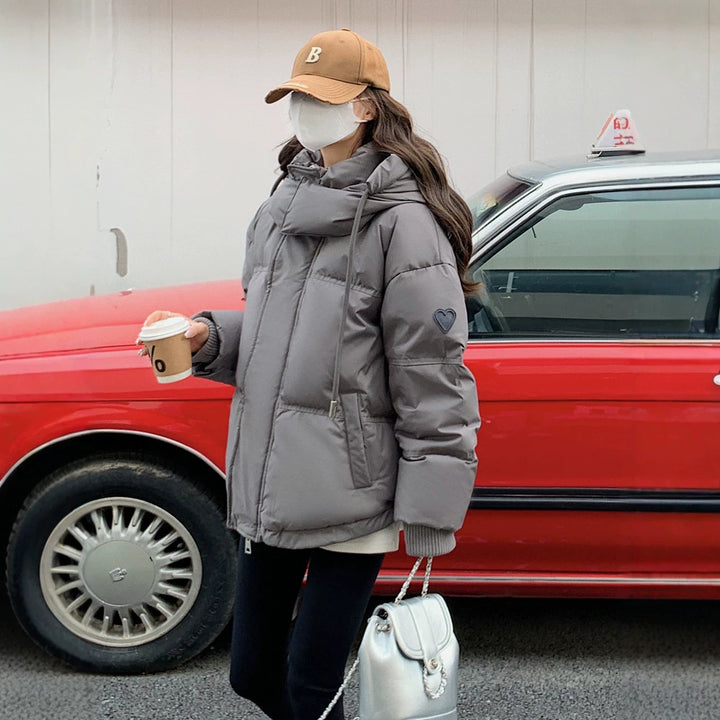 Women’s oversized quilted short jacket with hood, windproof lining and oversized collar Mune Fashion