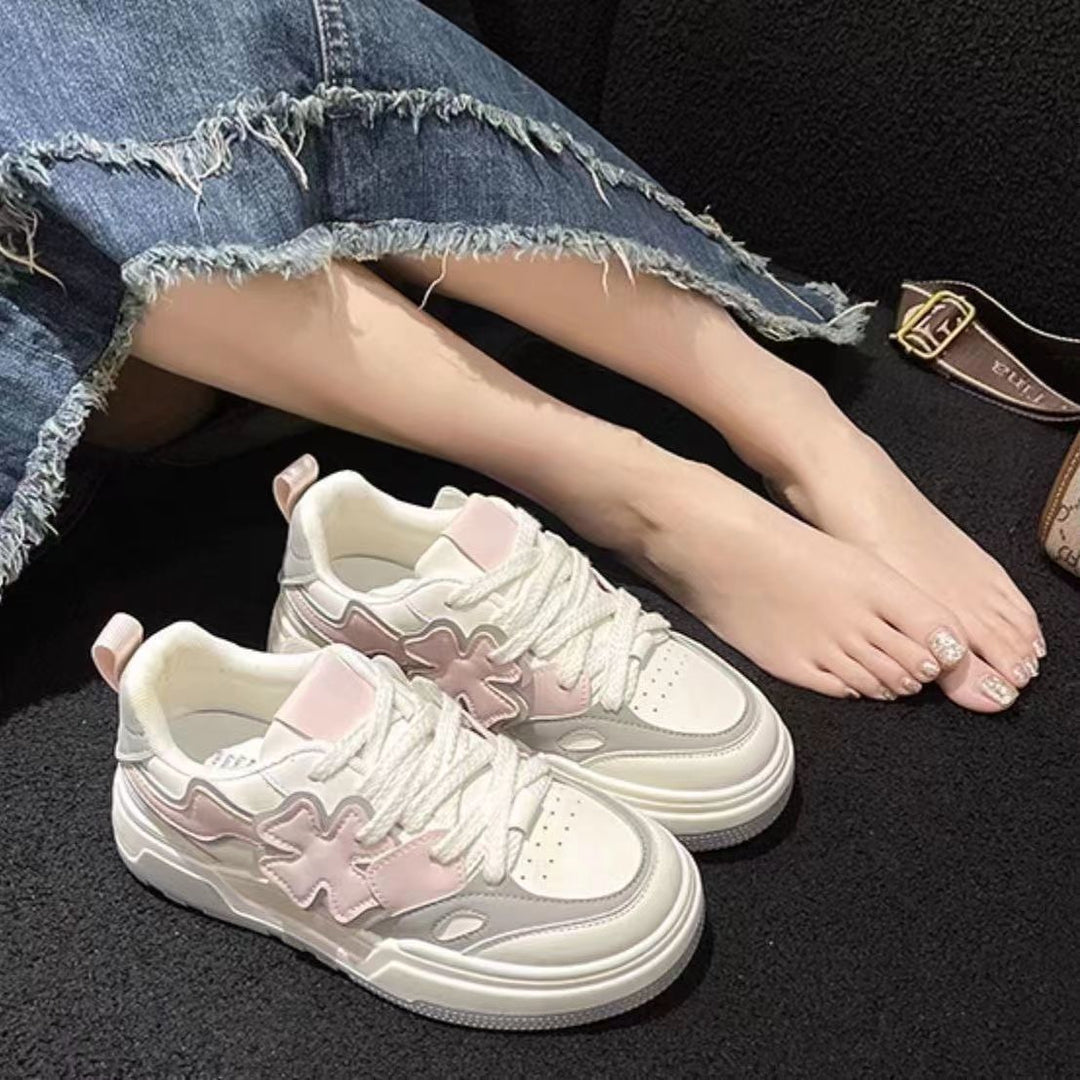 Women's Trendy Sneakers with Stylish Star Design Mune Fashion