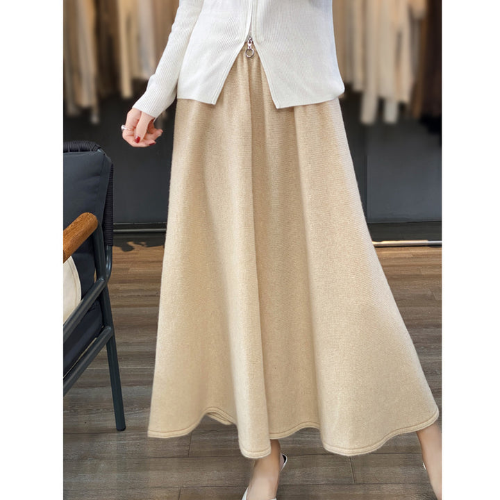 Women's midi skirt made of knitted wool blend with flared A-line Mune Fashion