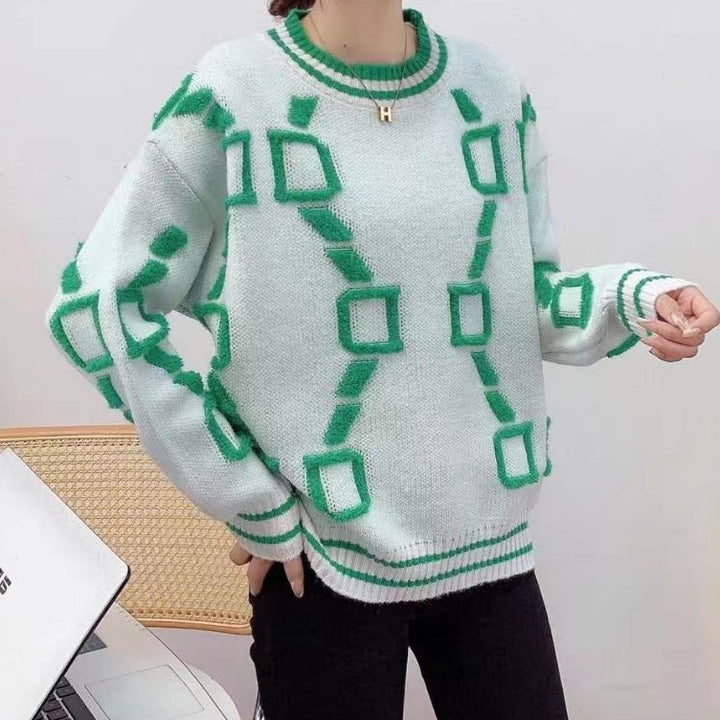 Women Oversize Sweater with Geometric Jacquard Pattern and Ribbed Cuffs Mune Fashion
