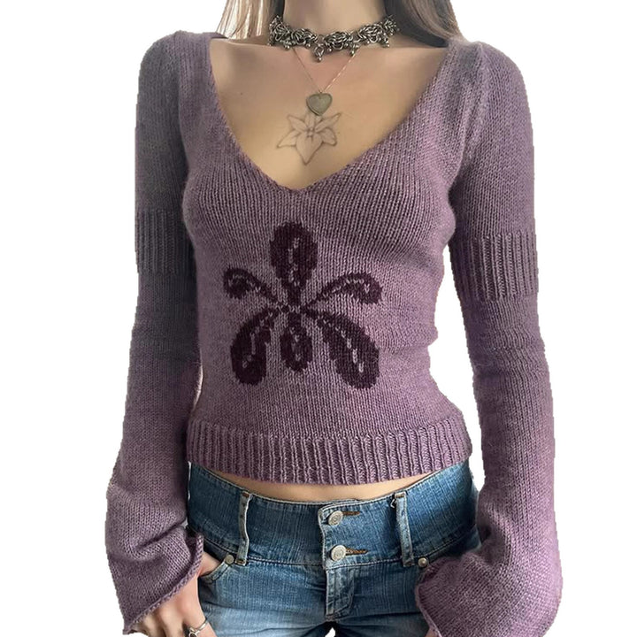 Women nan short fine knit V pullover with floral intarsia design and flared trumpet sleeves Mune Fashion