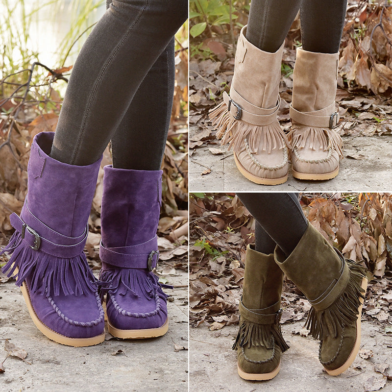 Women's moccasin ankle boots with fringes, decorative buckle and hand-stitched moccasin seam Mune Fashion