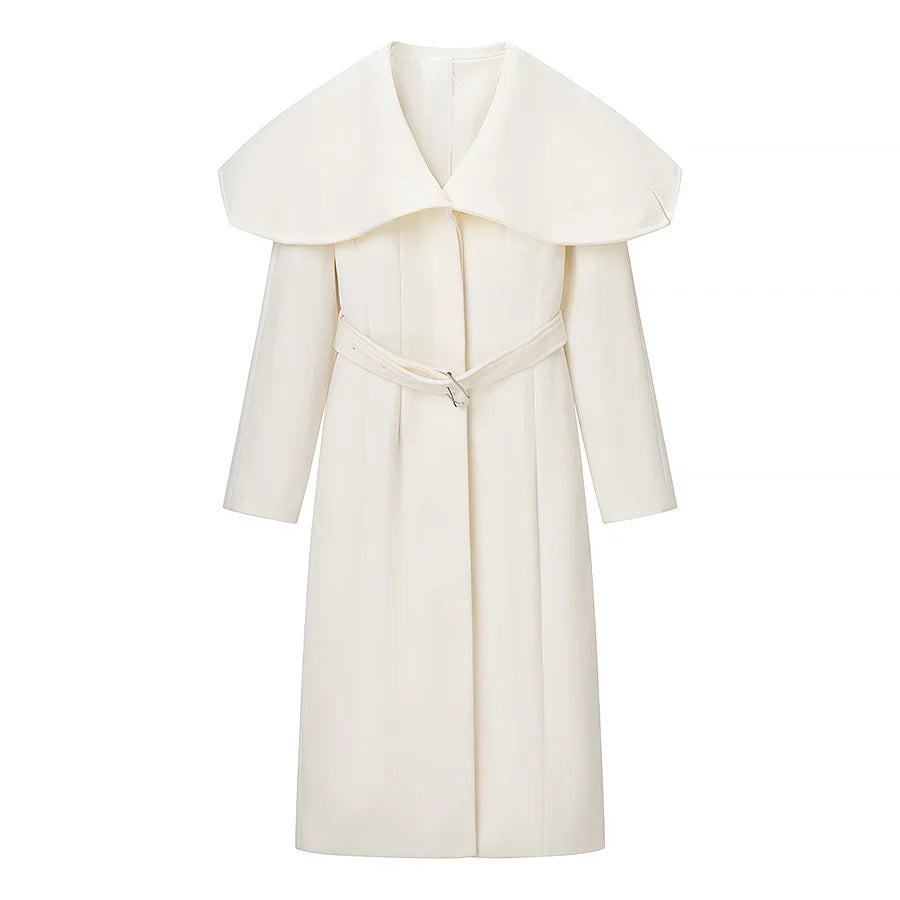 Ladies coat with oversized cape collar and waist belt Mune Fashion