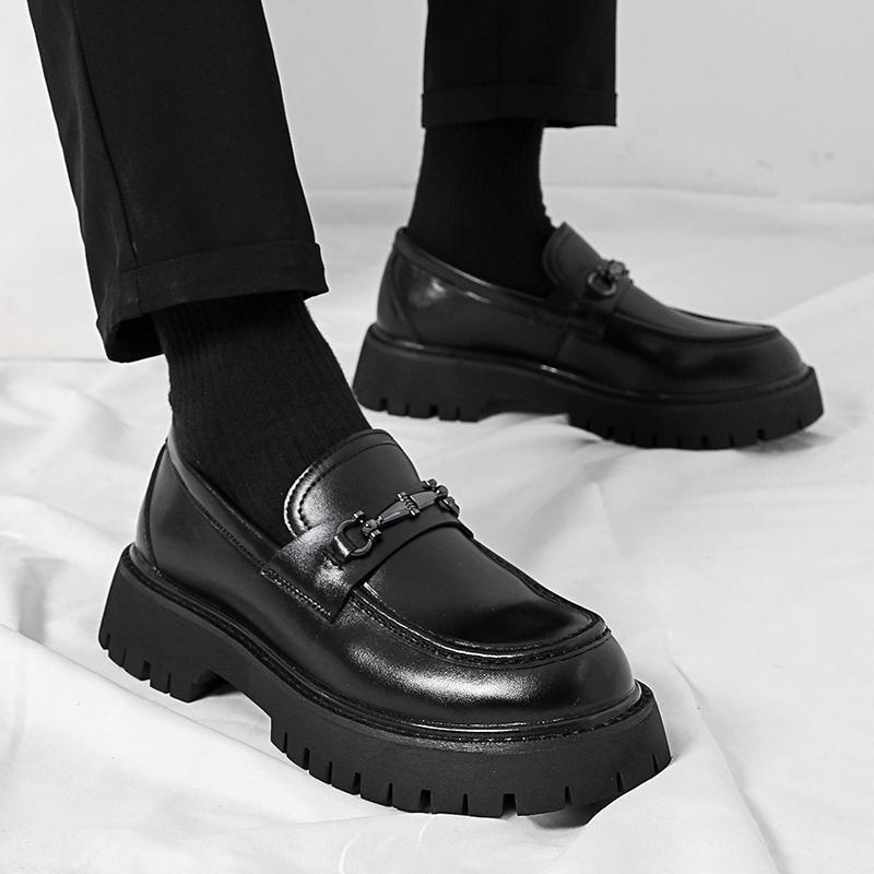 Men's Fashion Loafers with robust sole profile and elegant buckle decoration Mune Fashion