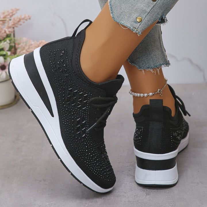 Women's wedge sneaker with breathable knit, padded sock shaft and lightweight platform Mune Fashion