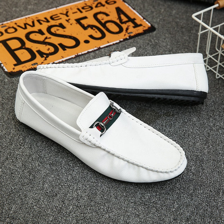 Men's Elegant Moccasins with Decorative Buckle