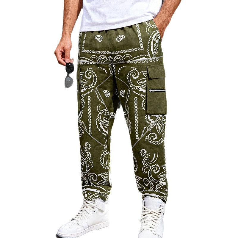 Men's cargo joggers in bandana print with cargo pockets & elastic waistband Mune Fashion