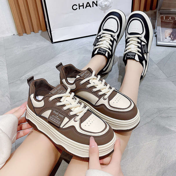 Women sneakers in a sporty-elegant design with high sole Mune Fashion