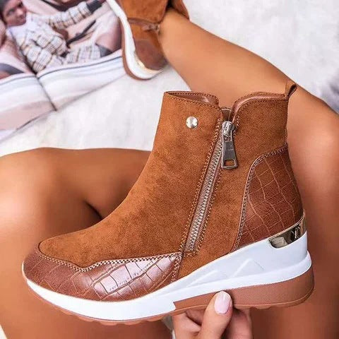 Ladies wedge sneaker ankle boot with suede and croc embossing Mune Fashion