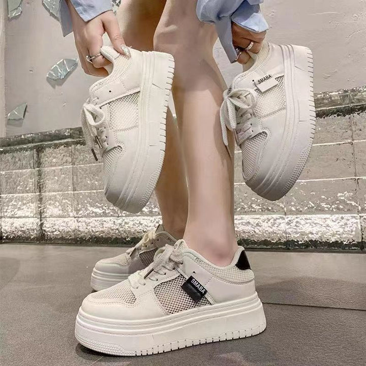 Women's comfortable and sporty sneakers with breathable mesh upper and cushioned sole Mune Fashion