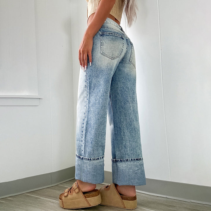 Women Wide High-Waist Jeans with Wide Cuff Mune Fashion