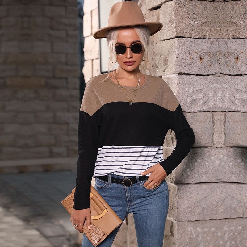 Women's Lightweight Crew Neck Knit Shirt with Waffle Structure Shoulders and Maritime Stripe Cuff Mune Fashion