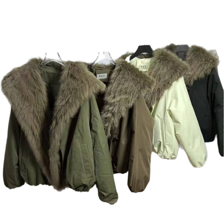 Women nan short bomber parka with oversized faux fur collar and adjustable drawstring hem Mune Fashion