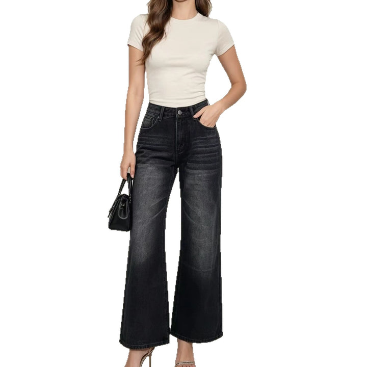 Women nan High-Waist Flared Jeans with wide leg, tailored waistband seam and subtle used structure Mune Fashion