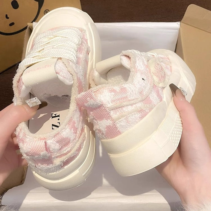 Women Exclusive Trend Sneakers with Soft Upper Material and Particularly Cushioned Sole Mune Fashion