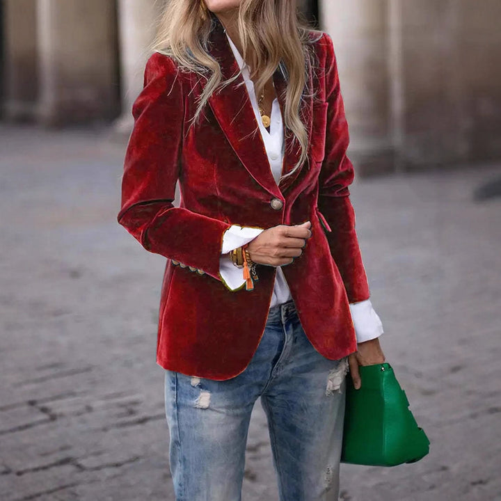 Women's tailored velvet blazer with lapel collar and single-button closure Mune Fashion