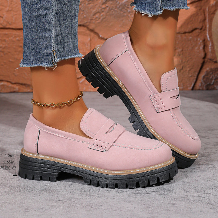 Women Chunky Loafer with thick profile sole and faux suede upper material Mune Fashion