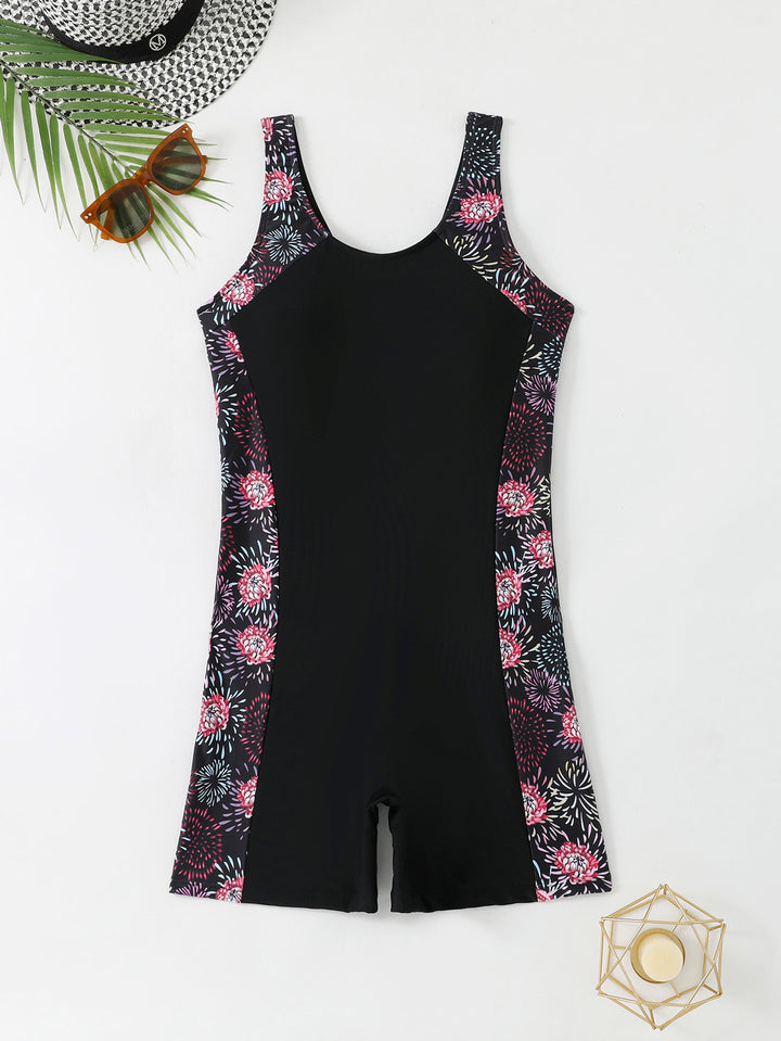 Women's Sporty One-Piece Swimsuit with Dynamic Gradient Mune Fashion