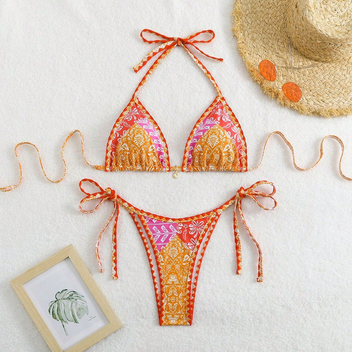 Women's triangle bikini with playful cut and exotic pattern Mune Fashion