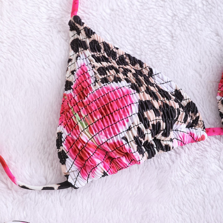 Women's triangle bikini with playful ruffle design Mune Fashion