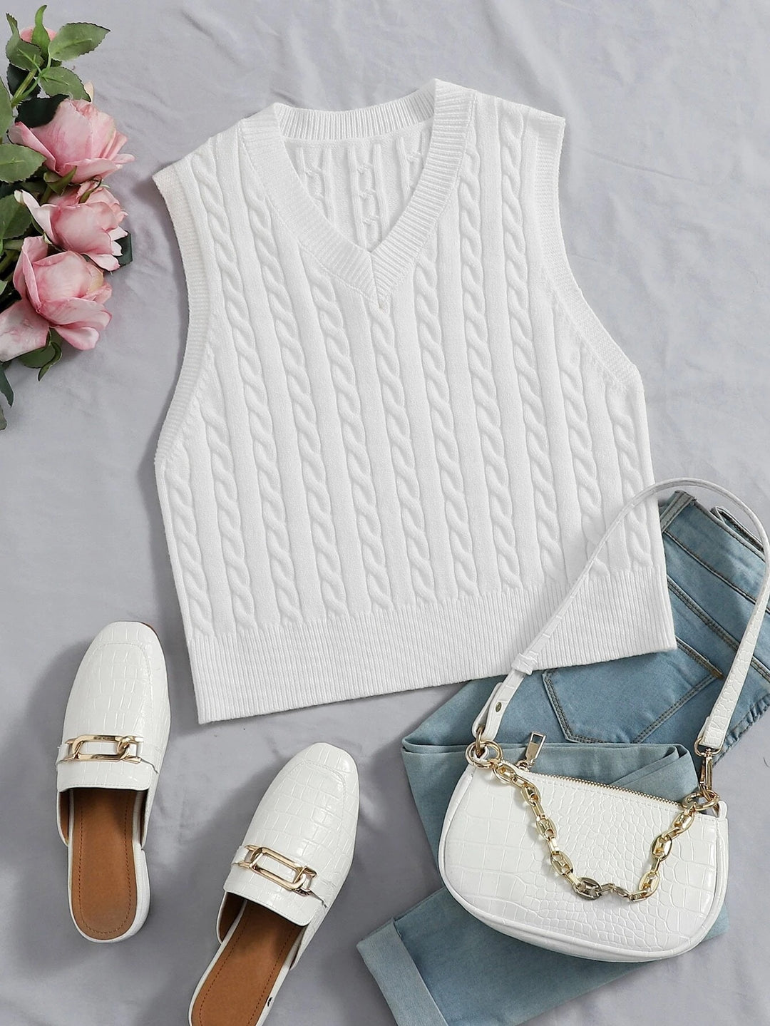 Women Classic Cable Knit Vest with Slim Fit and V-Neck Mune Fashion