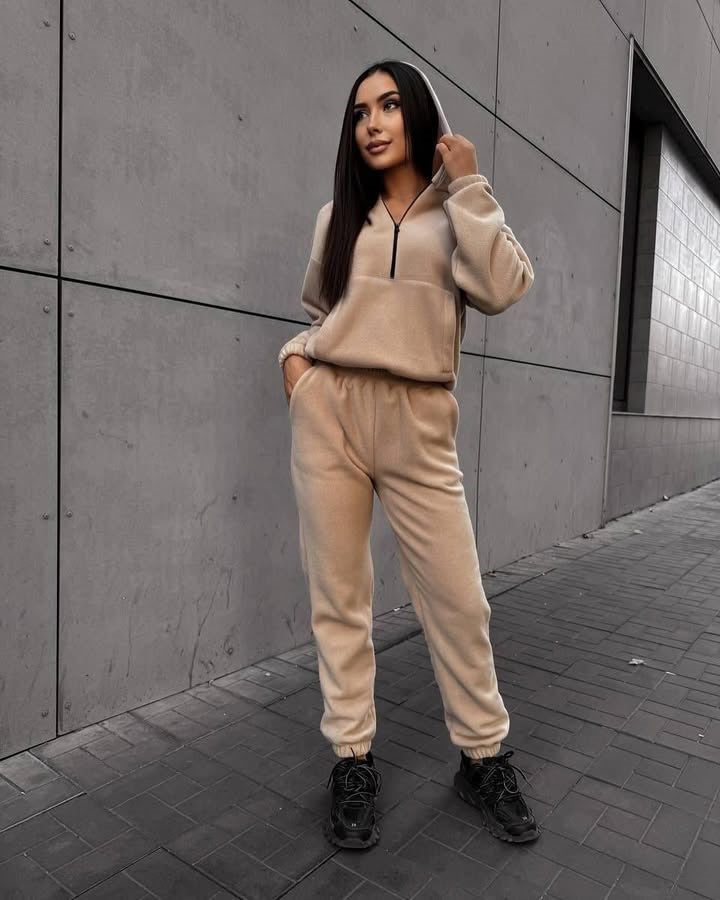 Women's sporty fleece set with half-high zipper hooded hoodie and casual joggers Mune Fashion