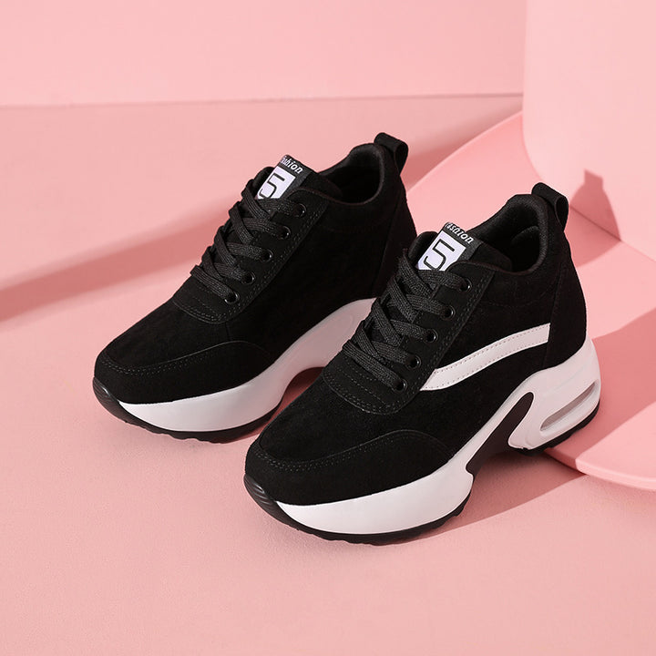 Women's urban platform sneaker with air-molded midsole and curved side application Mune Fashion