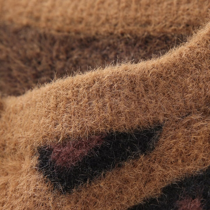 Women's fluffy cardigan in leopard print with round neckline and button placket Mune Fashion