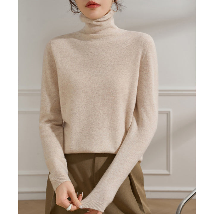 Women's fine turtleneck sweater made of cashmere blend with slim silhouette Mune Fashion