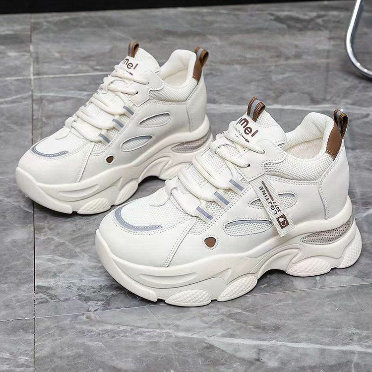 Women’s Sporty Chunky Sneakers with Breathable Mesh Upper and Cushioning Sole Mune Fashion