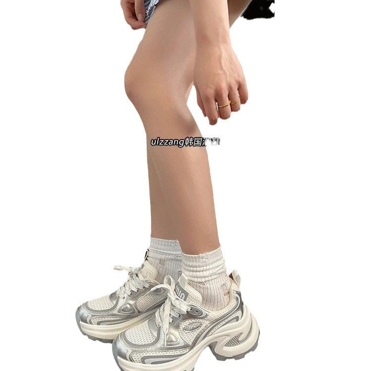 Women's sporty sneakers with breathable mesh surface and cushioned sole Mune Fashion