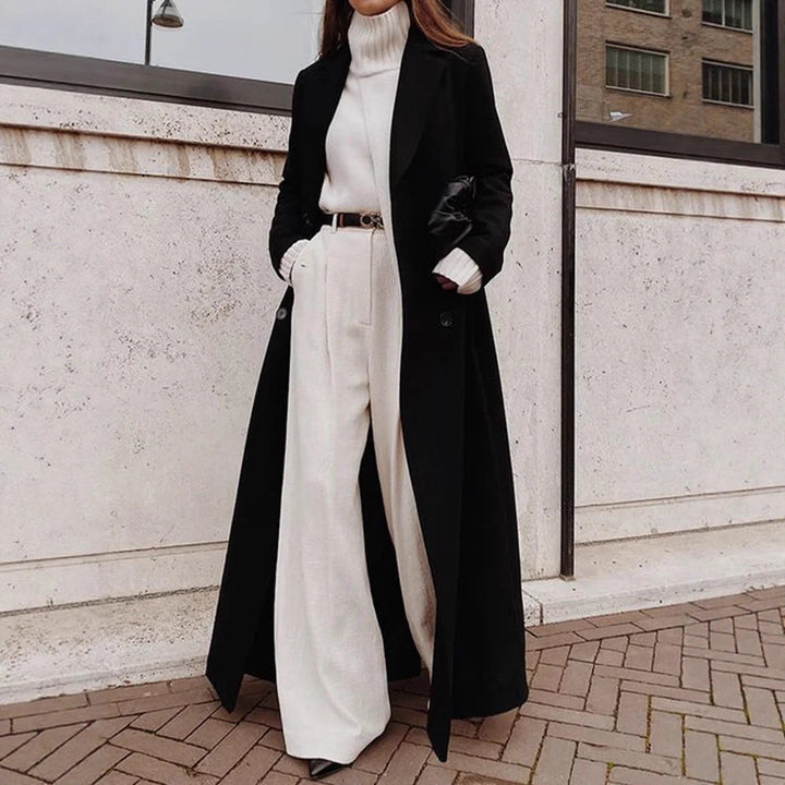 Women's long double-breasted wool coat with lapel collar and tailored silhouette Drune