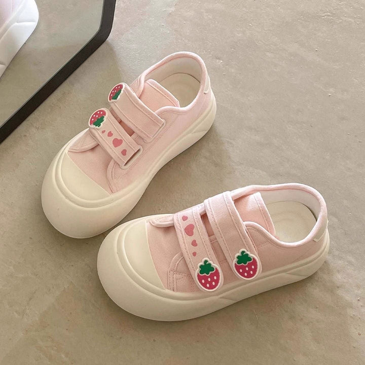 Women's sneakers with colored button details and flexible design Mune Fashion