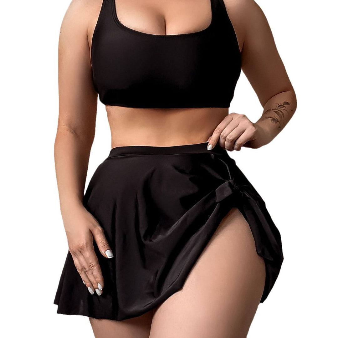 Ladies sporty bathing outfit with flattering skirt Mune Fashion