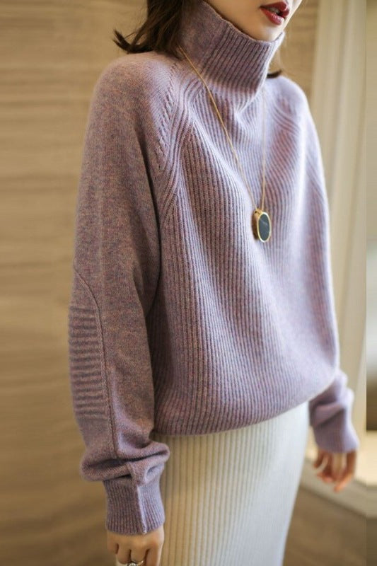 Women's turtleneck sweater made of fine ribbed knit with raglan sleeves and a relaxed silhouette Mune Fashion